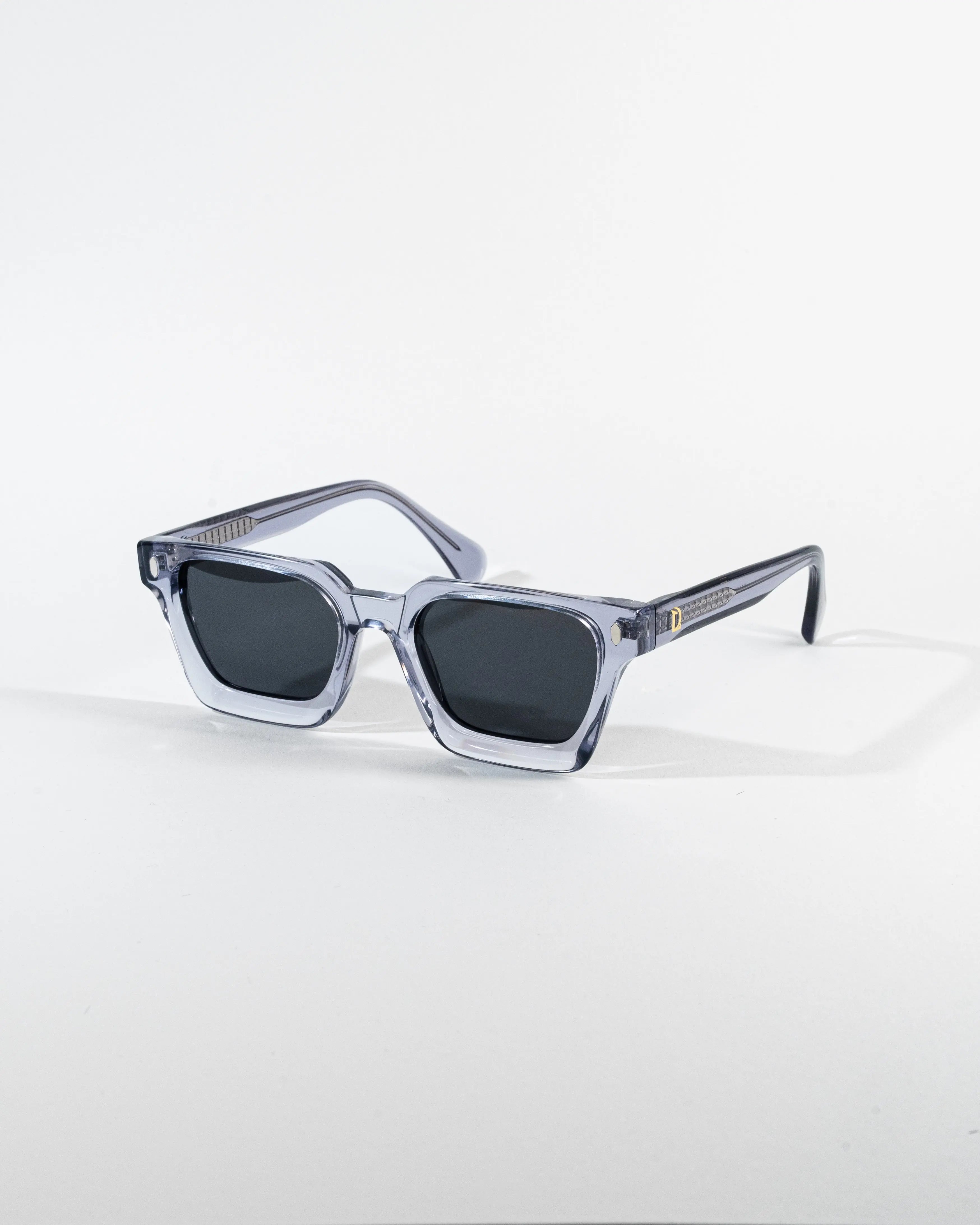 Polarized - DeLuxe YUL