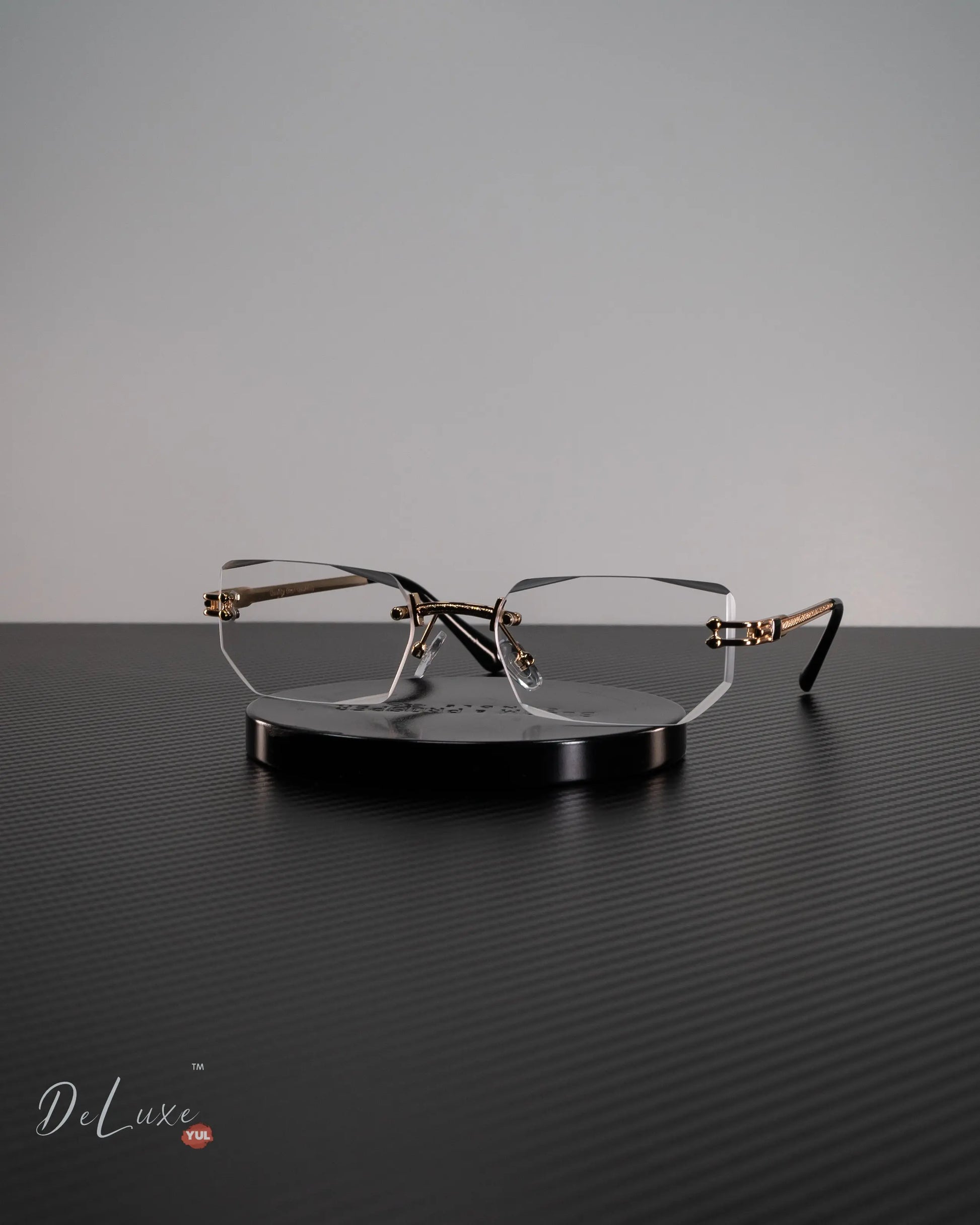 High-quality Diamond cut clear lenses eyewear