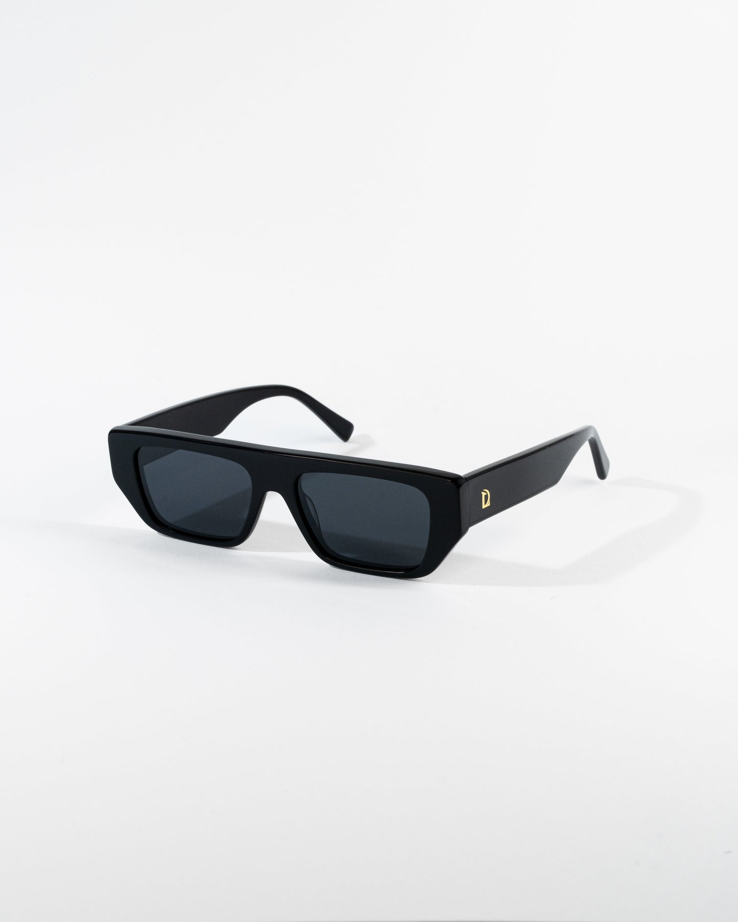 High-quality acetate polarized sunglasses with UV 400 protection