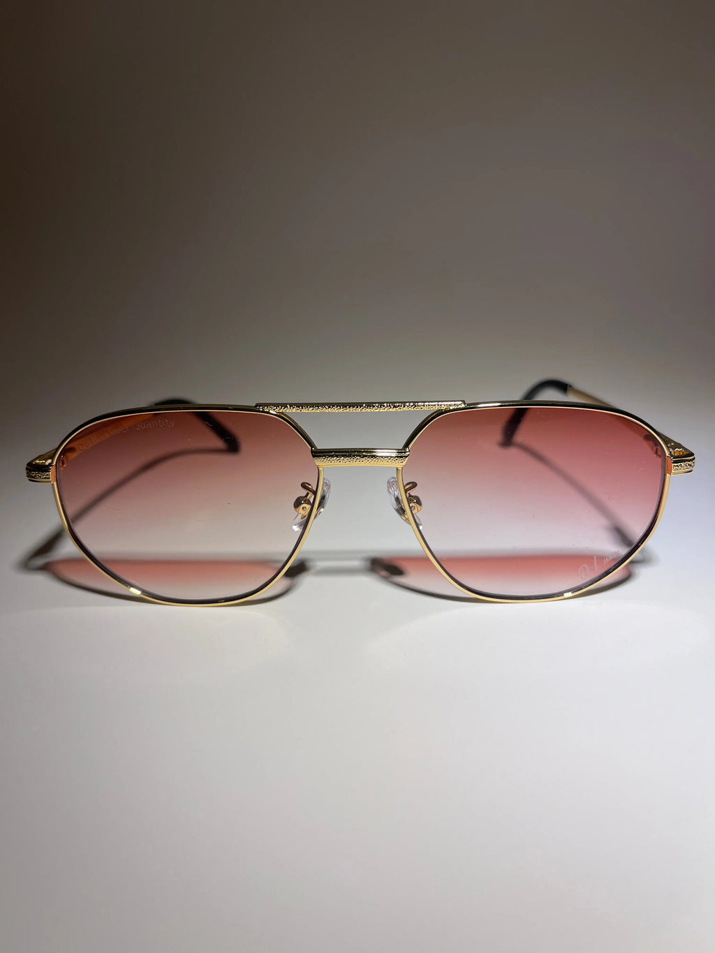 Oval UV 400 Sunglasses - DeLuxe YUL
