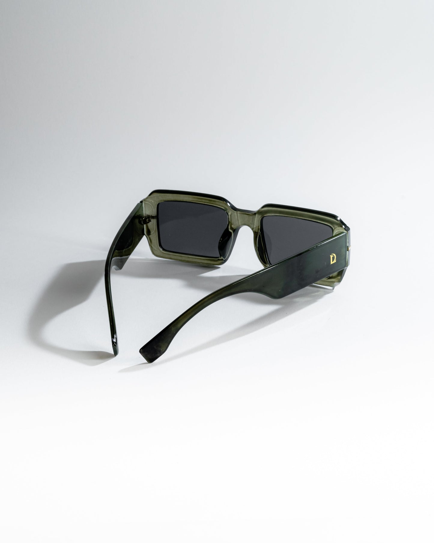 High-quality Rectangle sunglasses with UV 400 protection