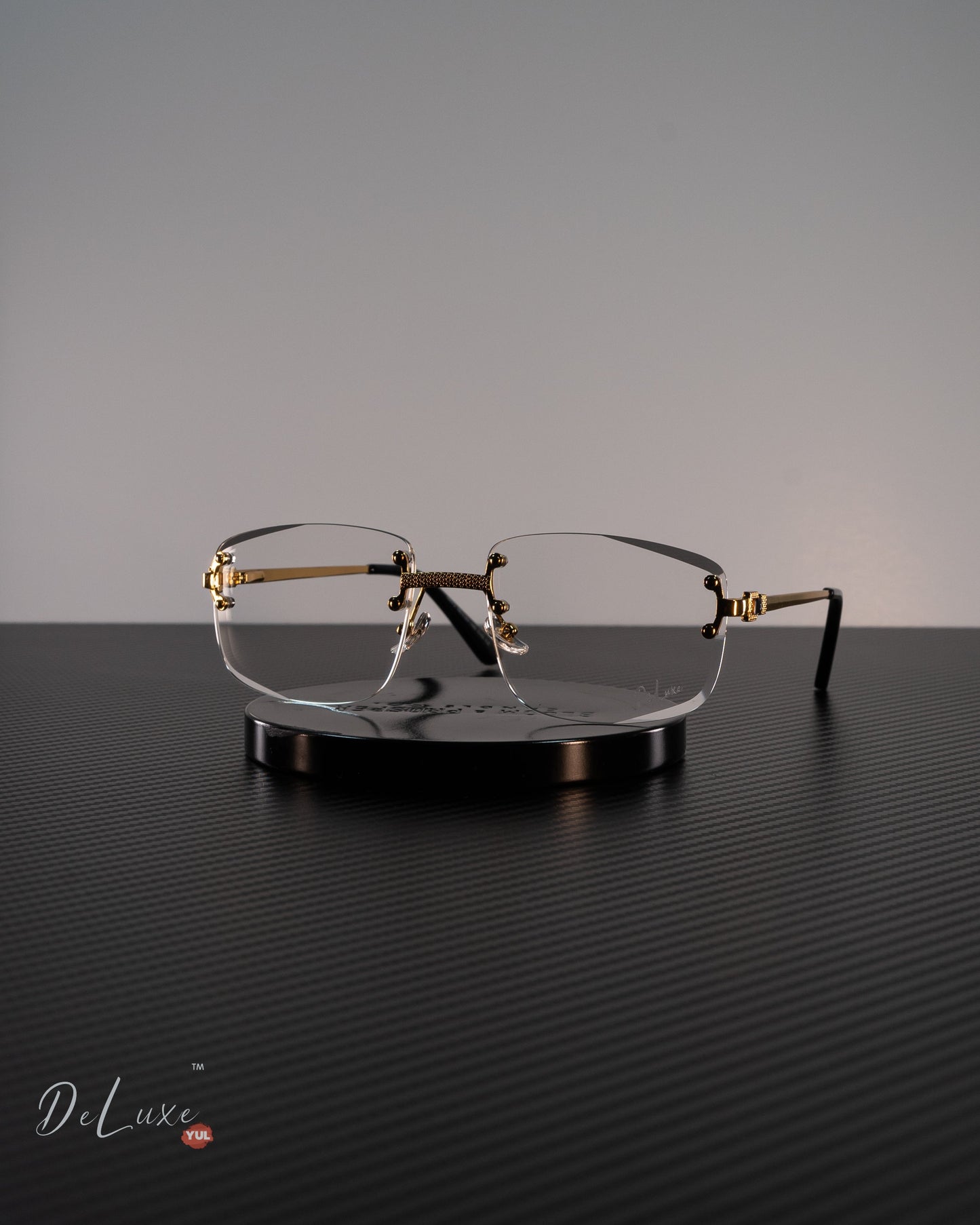 High-quality frameless clear lenses eyewear