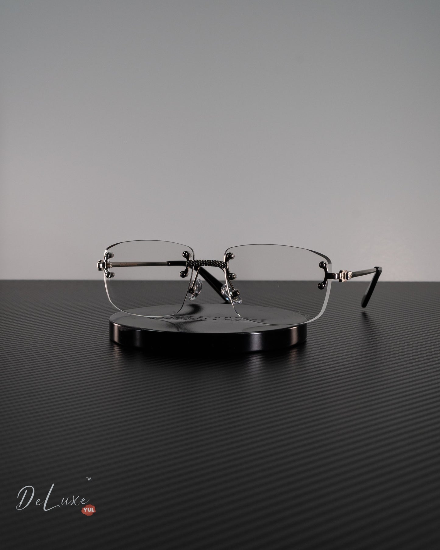 High-quality frameless clear lenses eyewear