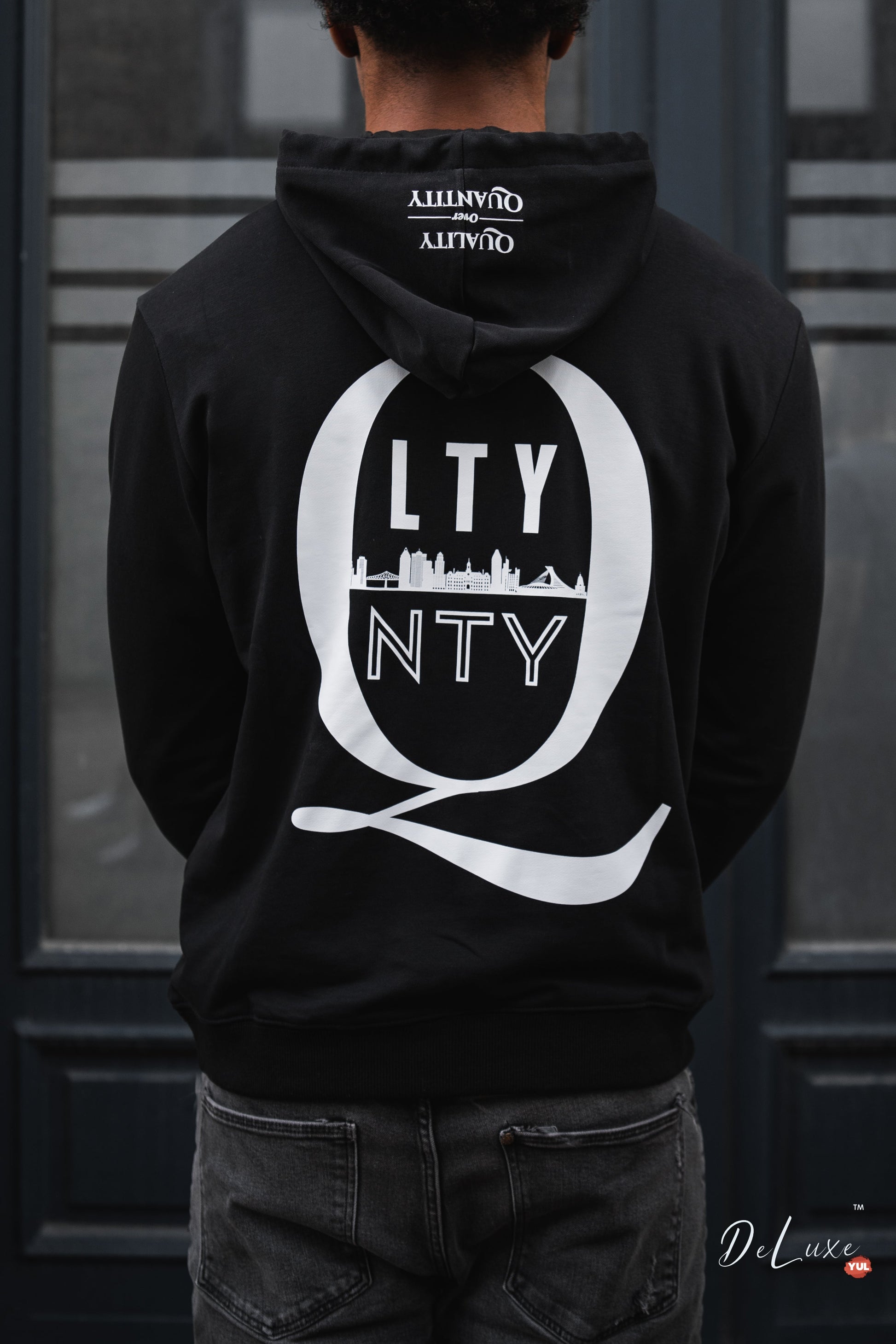 QLTY over QNTY - Hoodie - DeLuxe YUL